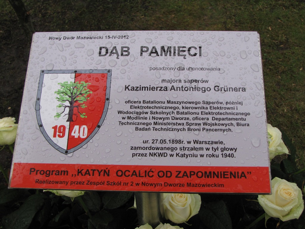 Dąb Pamięci 2012